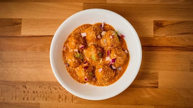 Moti Momo.